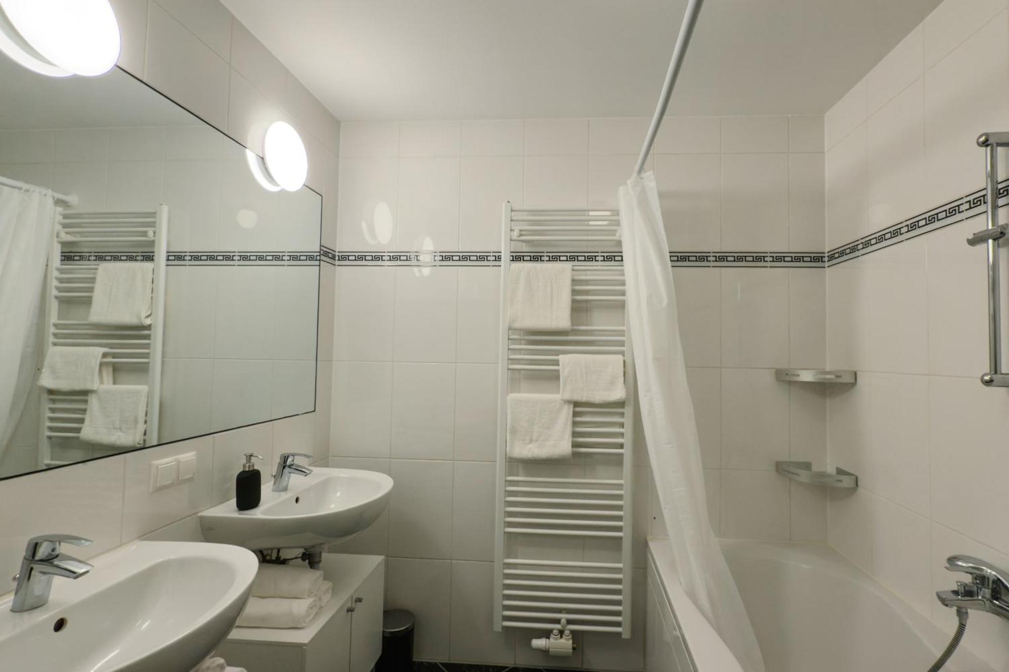 110Qm, 4 Bedrooms, Near Schoenbrunn - Axara Housing Osw 33 Βιέννη Εξωτερικό φωτογραφία